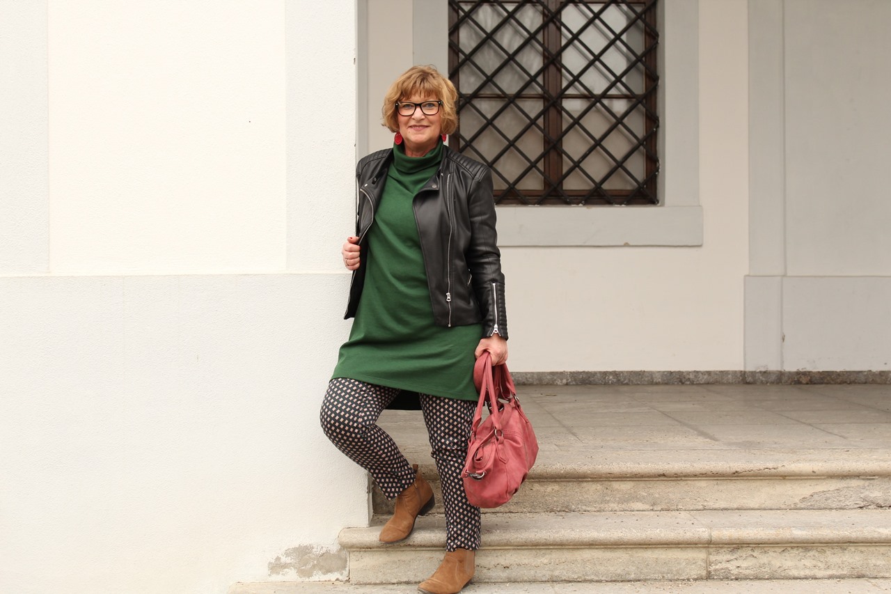 gruen-rot-ein-lieblingslook-Ü60-stil