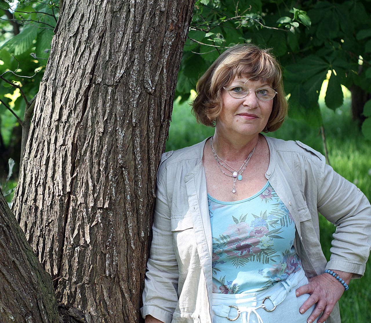 sommertyp-im-sommerlook-60plus-stil