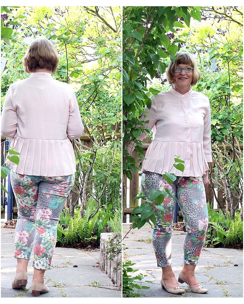 zartrosa-und-blumenprint-60plus-style