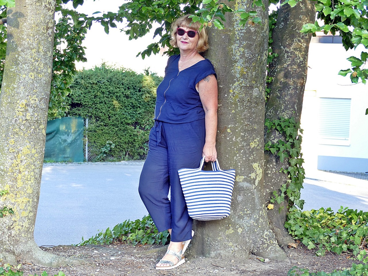 blauer-overall-60plus-stil
