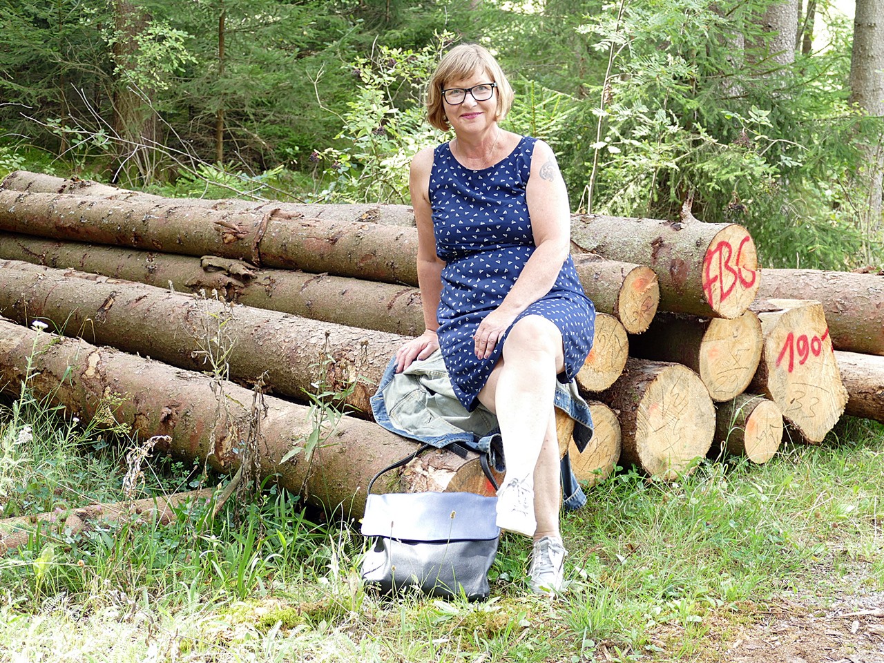 blaues-sommerrkleid-60plus-stil